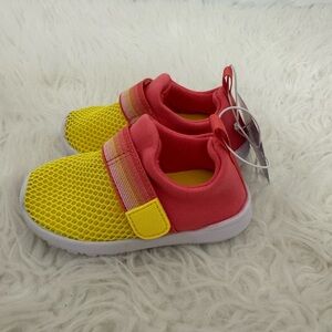 Cat & Jack Toddler Austen Water Shoes